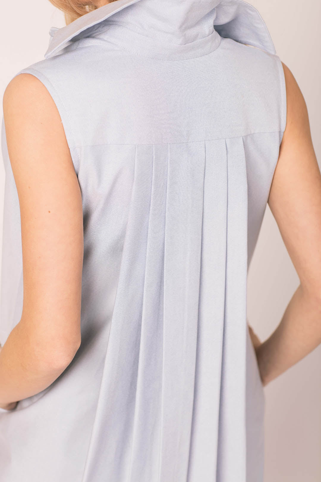 DEVON Sleeveless Tunic - Blue Oxford Cloth